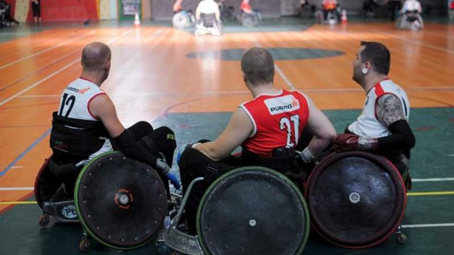 Dofinansowania, wsparcia kibiców i równego traktowania – tego najbardziej brakuje sportowcom niepełnosprawnym.