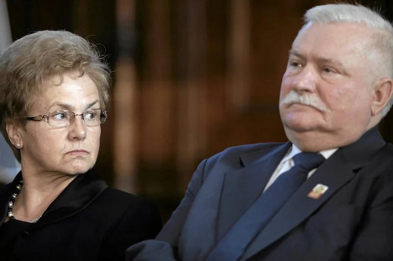 Lech Wałęsa otrzymał Pokojową Nagrodę Nobla w 1983 r. Odebrała ją jego żona, Danuta.