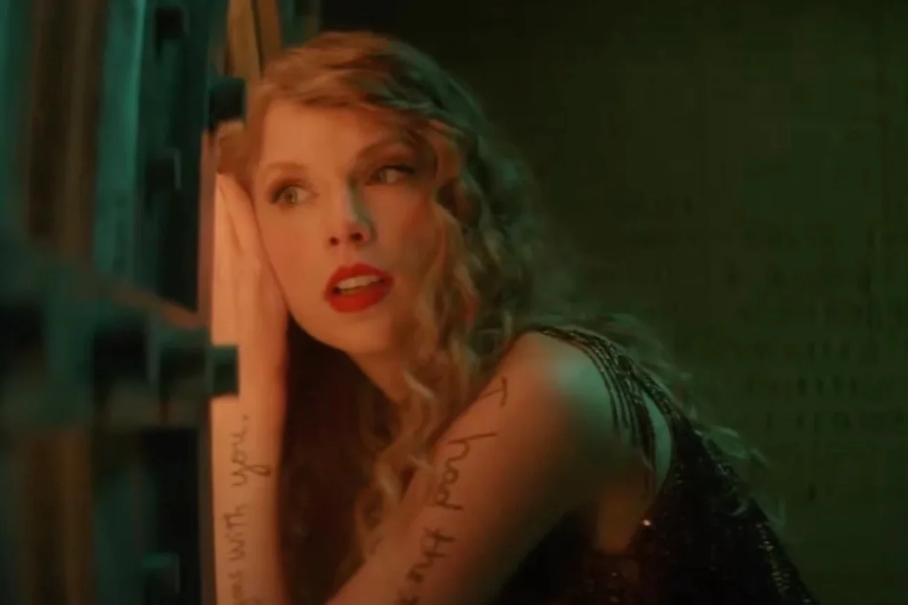 Taylor Swift pokazała teledysk do piosenki "I Can See You" , w którym zagrał jej były chłopak.