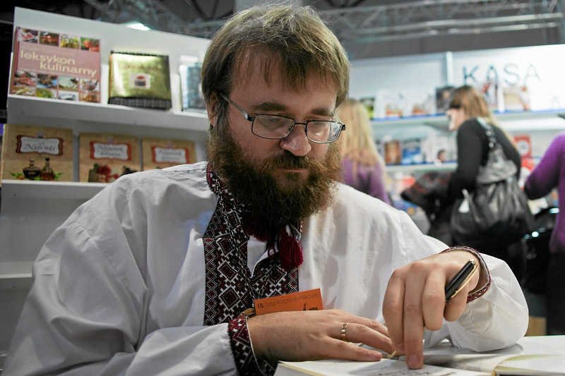 Andrzej Pilipiuk na targach książki w Krakowie, 2011 rok