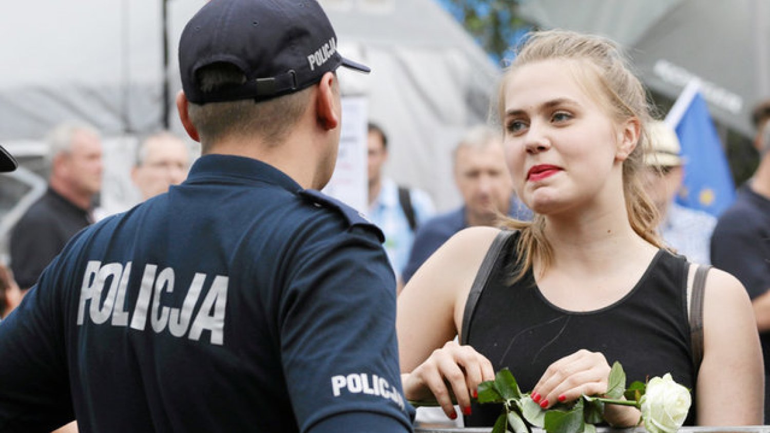 Policjanci nie zaprzeczają autentyczności nagrań, ale mówią, że żadnej inwigilacji nie było.