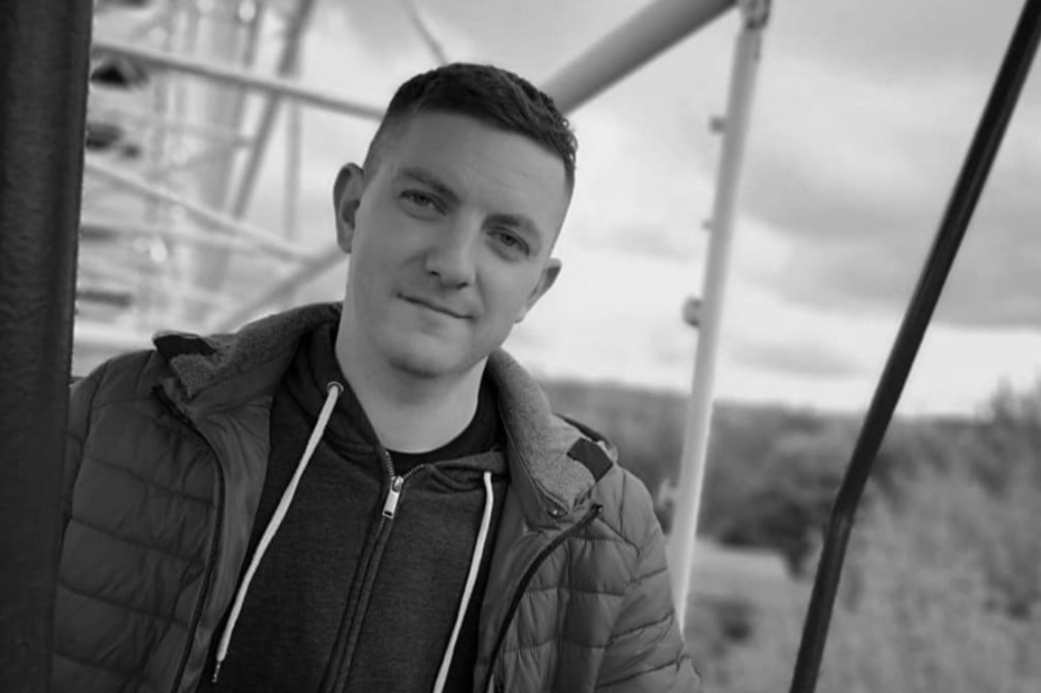 Tomasz Kolmasiak nie żyje. To dziennikarz TVP Info, miał tylko 40 lat.