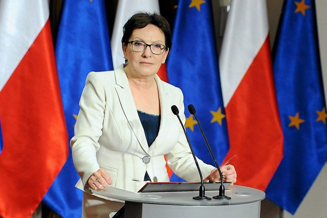 Była premier Ewa Kopacz została wezwana przez Prokuraturę Krajową na przesłuchanie w sprawie nieprzeprowadzenia sekcji zwłok ofiar katastrofy smoleńskiej.