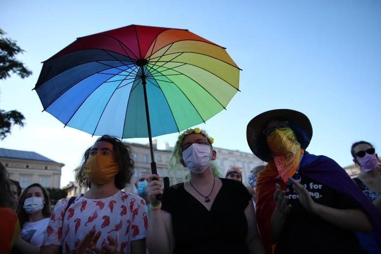 Sześć polskich miast nie dostanie od UE pieniędzy prze rezolucję o "strefach wolnych od LGBTI".