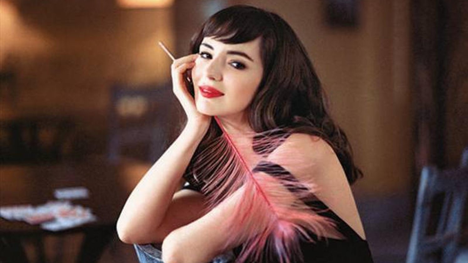 Louise Bourgoin - nowa twarz Jeu d'Amour Kenzo