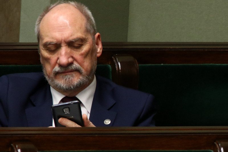 Szef MON nieustannie powiększa swoje wpływy.