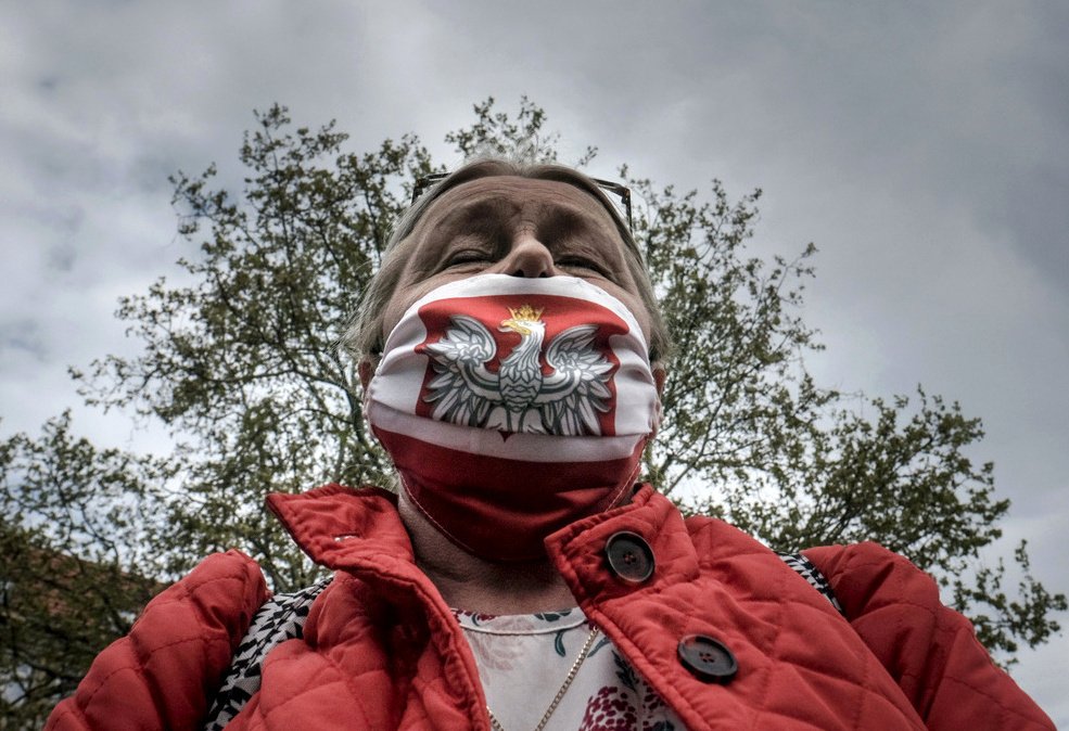 Koronawirus w Polsce: 3 scenariusze rozwoju pandemii według naukowców z PAN