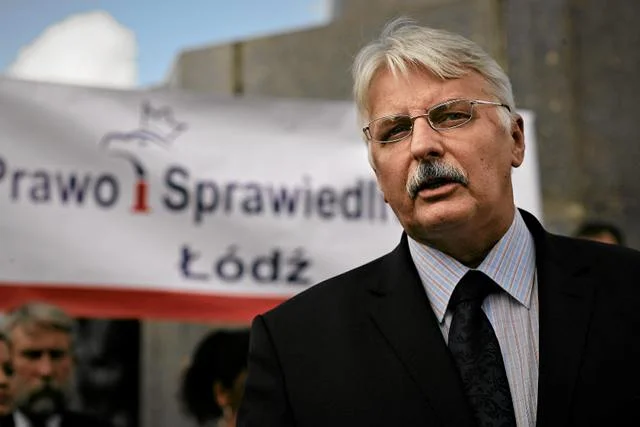 Po słowach Witolda Waszczykowskiego na temat Tadeusza Mazowieckiego rozpętała się burza w komentarzach internautów.