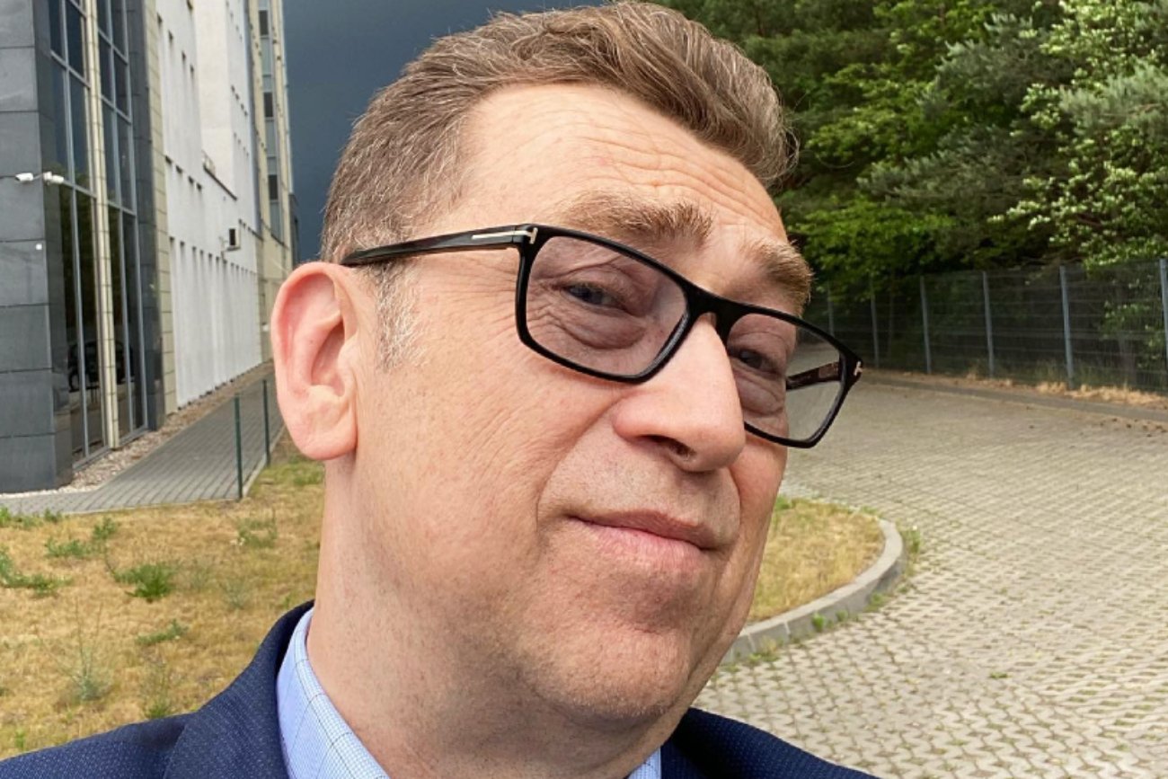 Maciej Orłoś ostro krytykuje TVP. Został wyróżniony na festiwalu w Opolu