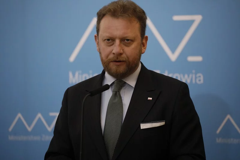 Łukasz Szumowski zapowiedział, kiedy będzie decyzja ws. noszenia maseczek.