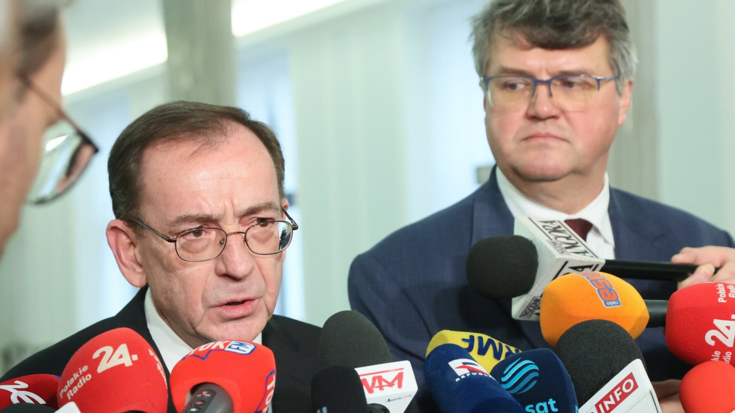 Kamiński i Wąsik znów przyszli do Sejmu. Zaatakowali stację TVN.