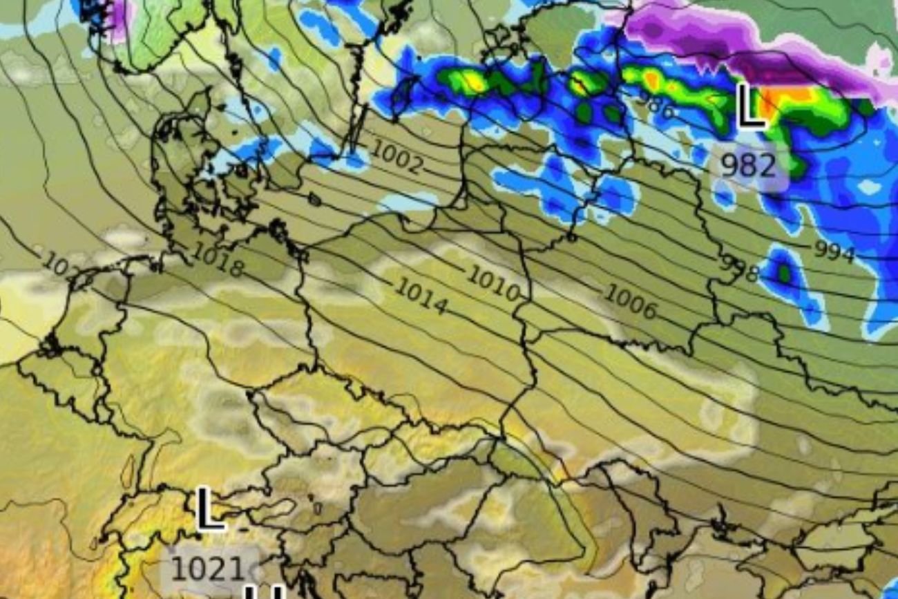 Silny wiatr na Wszystkich Świętych. IMGW wydało ostrzeżenie