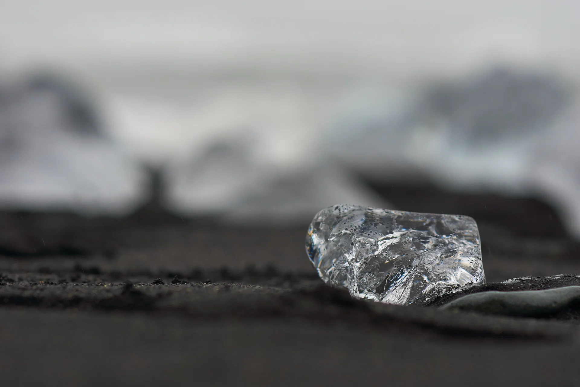 Znaleziony w Indiach diament jest wart 4 mln rupii.