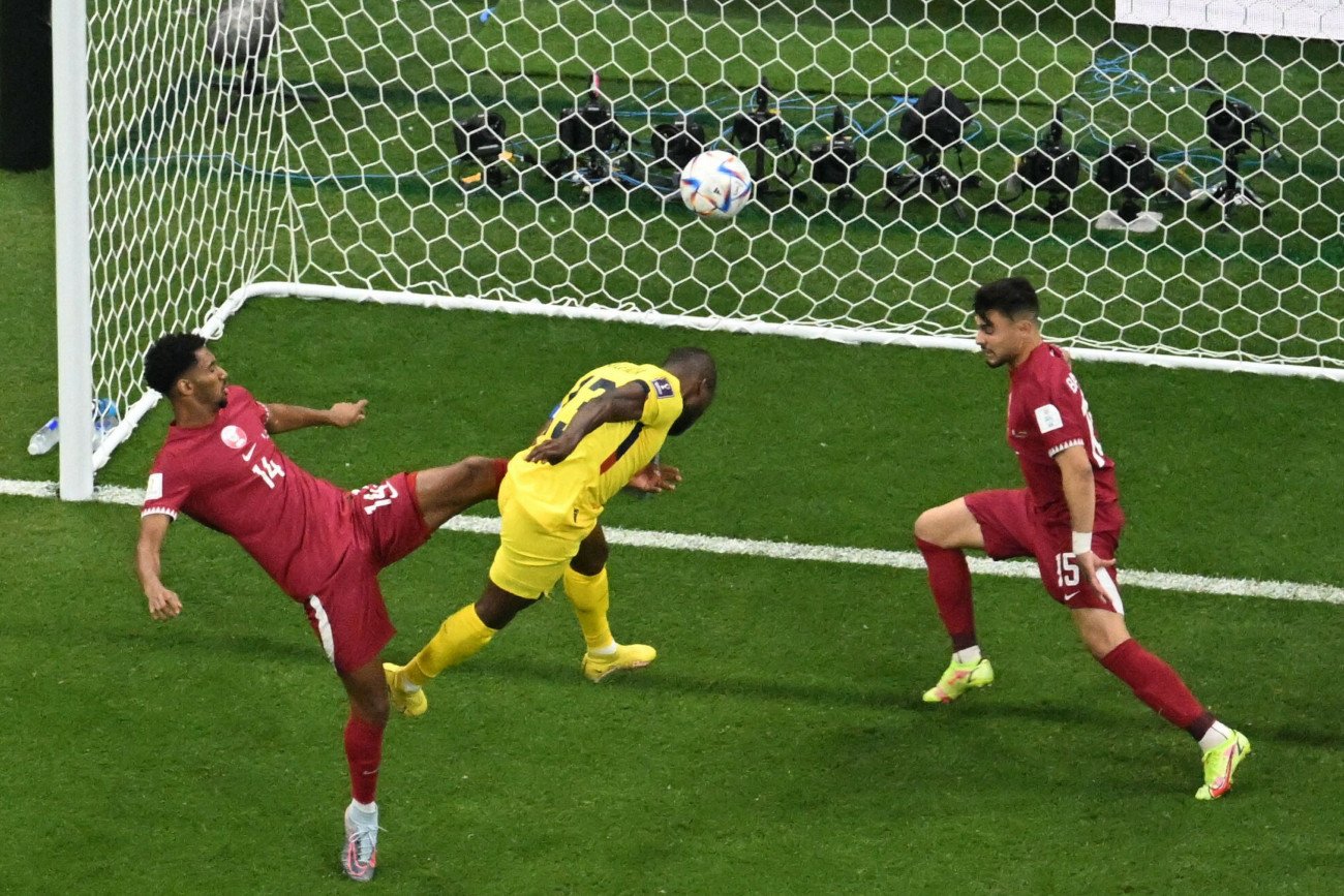 Ekwador zdobył pierwszego gola już w 3. minucie spotkania. Okazało się jednak, że ostatecznie trafienia nie uznano.