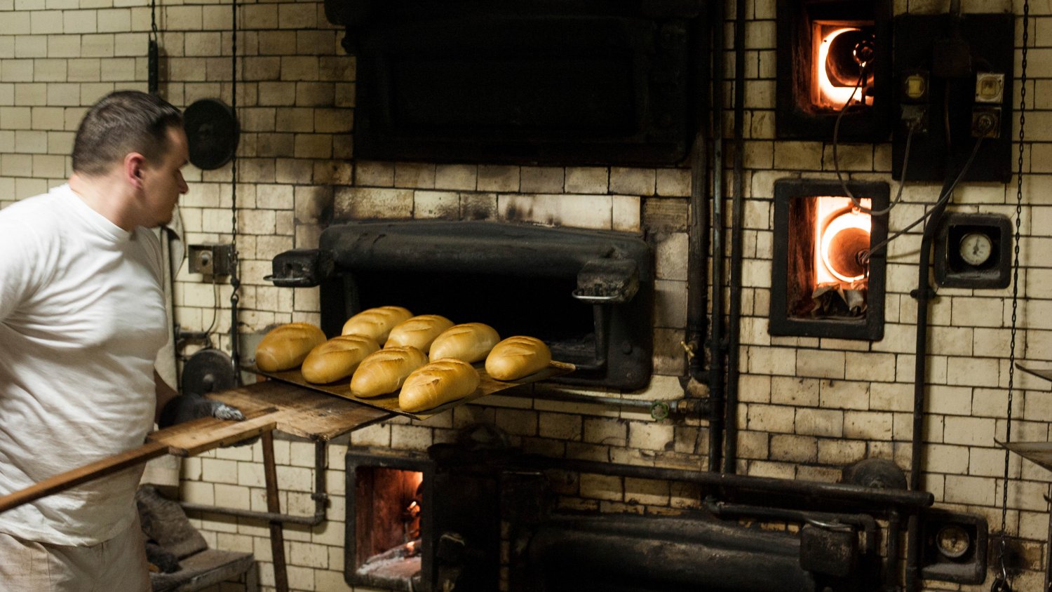 Piekarnia Piwoński. Ceramiczny, przedwojenny piec.