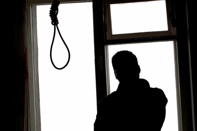 W Polsce rocznie w wyniku samobójstw umiera więcej osób niż w skutek wypadków drogowych.