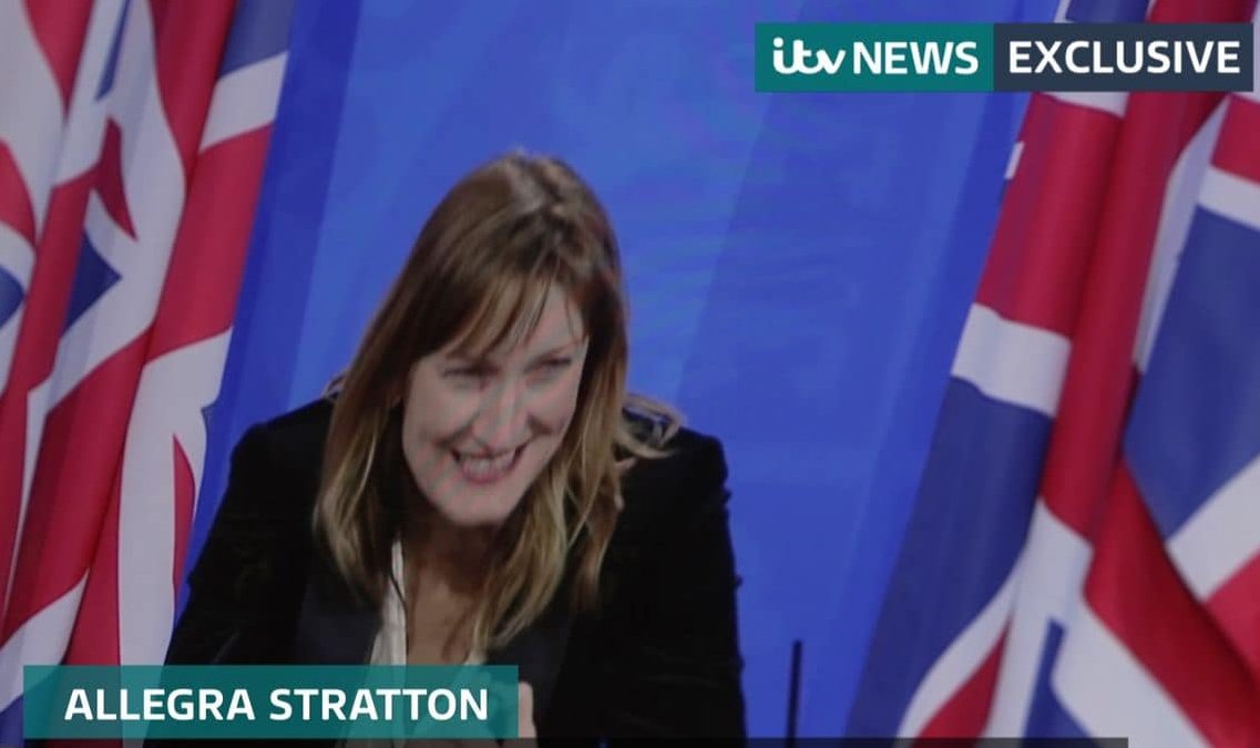 W Wielkiej Brytanii podczas lockdownu miało odbyć przyjęcie świąteczne.