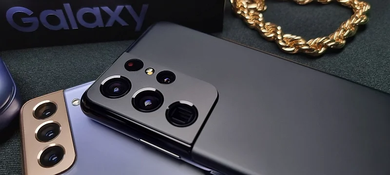Smartfon Galaxy S21 Ultra 5G korzysta z zaawansowanego aparatu klasy profesjonalnej i funkcji ujęcia 8K