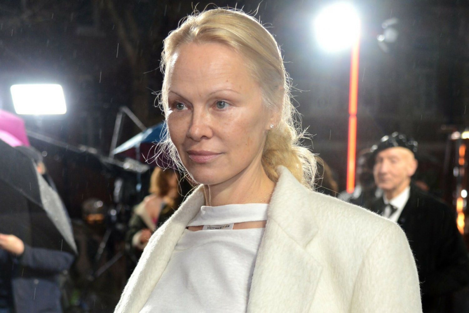 Pamela Anderson na gali The Fashion Awards.