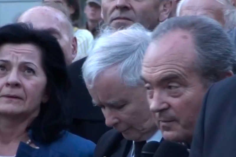 Egzorcyzmy na Krakowskim Przedmieściu w miesięcznicę katastrofy smoleńskiej