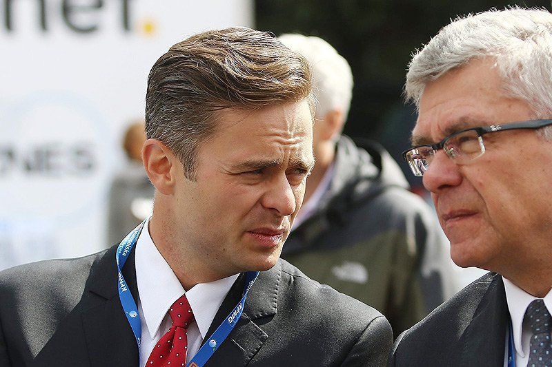 Adam Hofman ocenia, że "Zbigniew Ziobro ryzykuje więc gra o dużą stawkę".