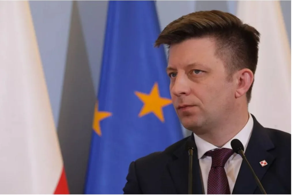 Michał Dworczyk poinformował w czwartek za pośrednictwem Twittera, że w Polsce została już przekroczona liczba 9 mln osób, które są w pełni zaszczepione.