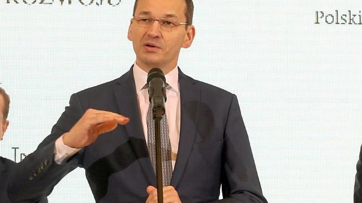 Po 23 latach działalności  i wzorowych rozliczeniach fiskus chce uzyskać więcej  VAT-u od producenta sznurka. Tak rośnie budżet wicepremiera Morawieckiego.