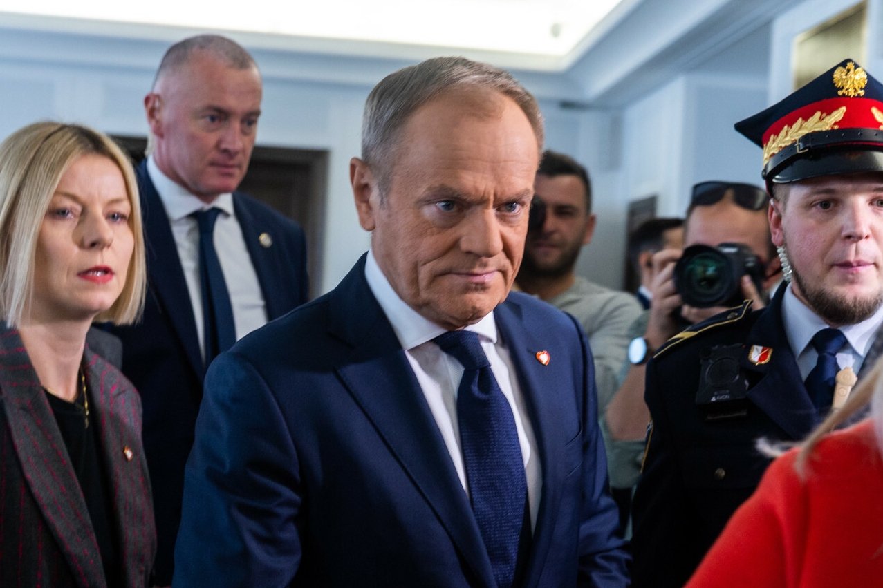 Donald Tusk w Sejmie. Mówił o "krwawych scenach" w parlamencie.