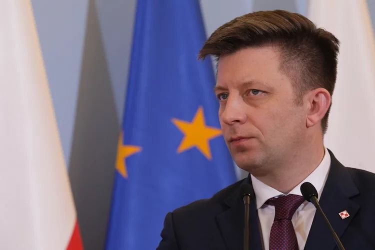 Pierwsze włamanie na konto Michała Dworczyka miało miejsce 22 września – ujawniła "Rzeczpospolita".