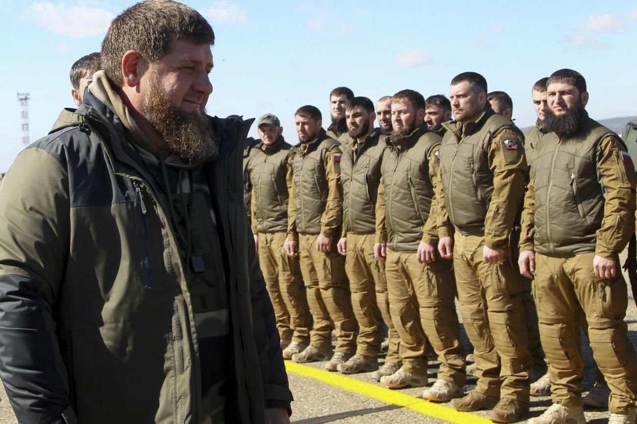 Przywódca Czeczenii Ramzan Kadyrow zażądał od Polski przeprosin za sytuację z rosyjskim ambasadorem.