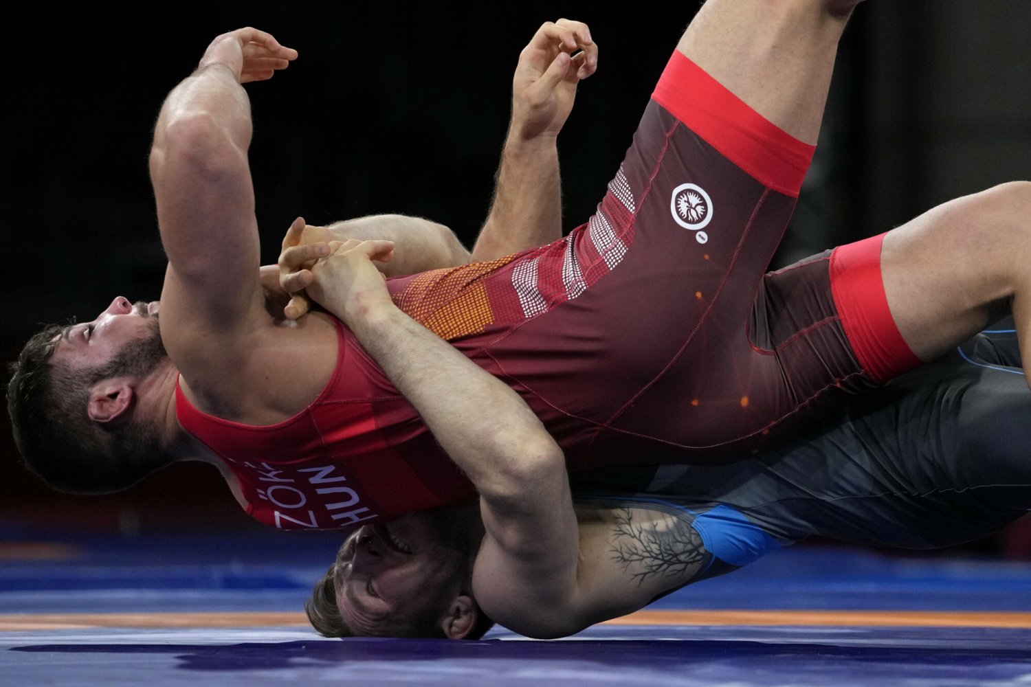 Tadeusz Michalik właśnie zdobywa brązowy medal olimpijski w Tokio