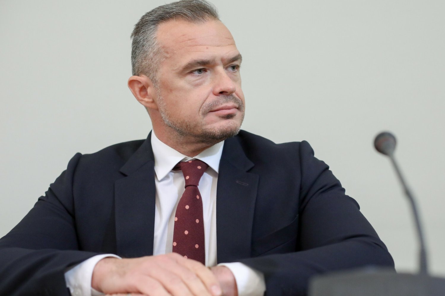 "Fakt" podaje, że Sławomira Nowaka mieli pogrążyć dwaj bliscy znajomi.