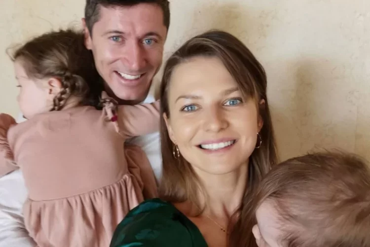 Anna Lewandowska, Robert Lewandowski, Klara Lewandowska, Laura Lewandowska