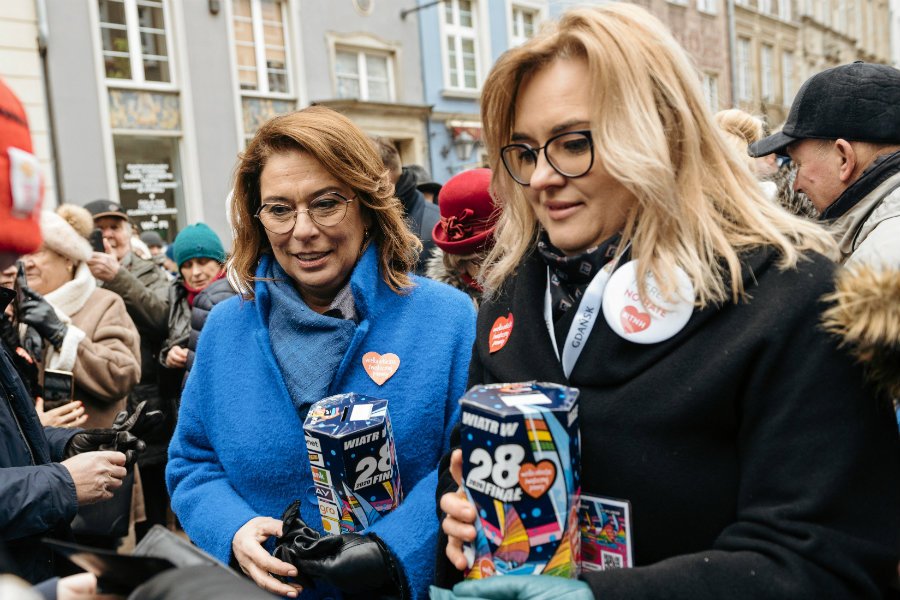 Internetowy hejter, który niegdyś przegrał proces z Agnieszką Pomaską, grozi Małgorzacie Kidawie-Błońskiej.