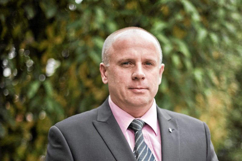 Jarosław Kaczyński jest ekspertem w śledztwie smoleńskim i otwarcie wspiera PiS.