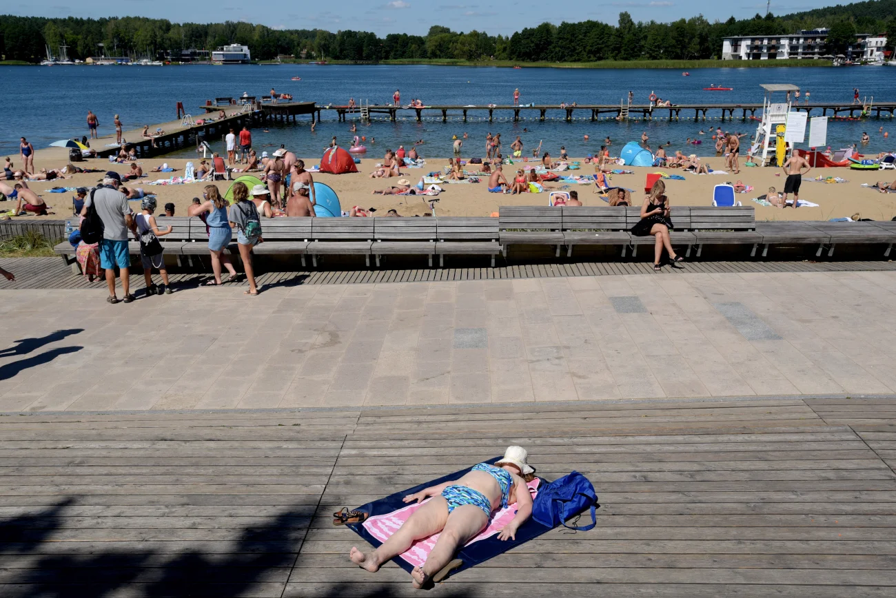 Kryspinów. Brutalny atak na plaży nudystów. Zdjęcie poglądowe.