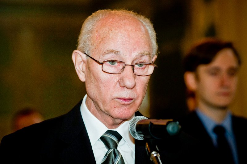 Kazimierz Dudziński z PiS w Białymstoku po raz pierwszy od 20 lat znalazł się poza Radą Miasta. O tym polityku z ogromnym szacunkiem wypowiadają się jego polityczni przeciwnicy.