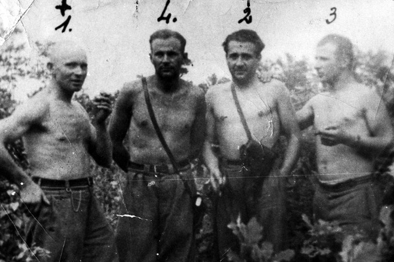 Żołnierze Wyklęci. Drugi od prawej to Józef Franczak "Laluś".