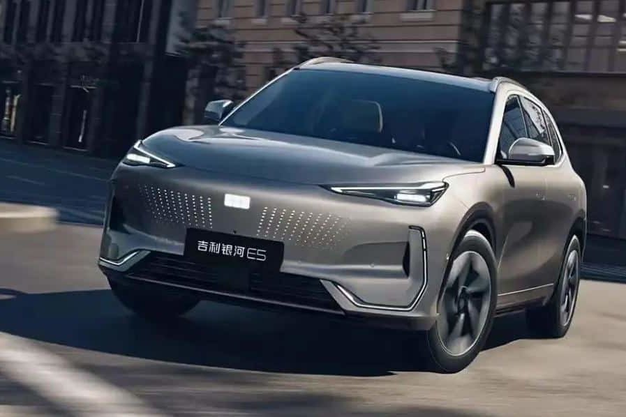 Nowy Geely już niebawem pojawi się na rynku europejskim.