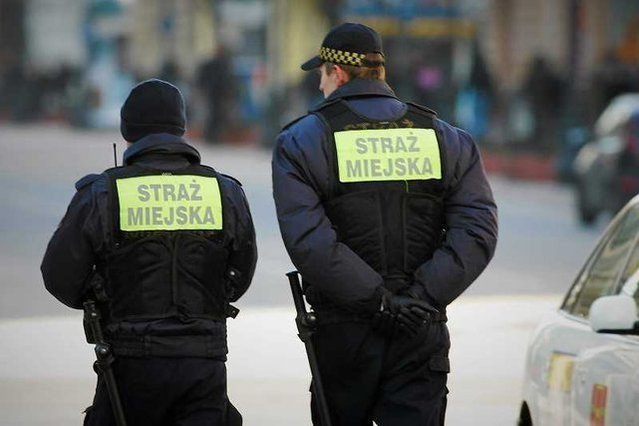 27-latek powiesił się w radiowozie straży miejskiej