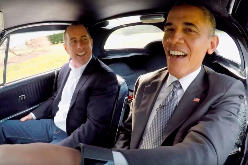 Barack Obama i Jerry Seinfeld w Chevrolecie Corvette z 1963 roku.