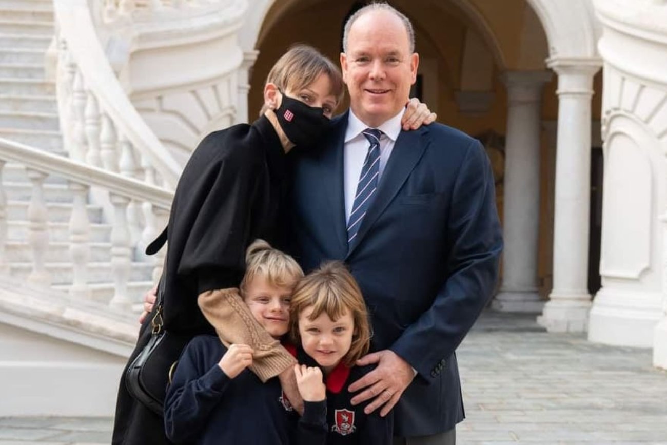 Księżna Monako wróciła do pałacu po 6 miesiącach. Dlaczego była w RPA?