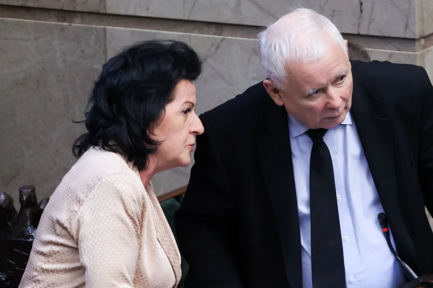 Polityki PiS tłumaczy się z awansu dla byłej posłanki. Absurdalne słowa.