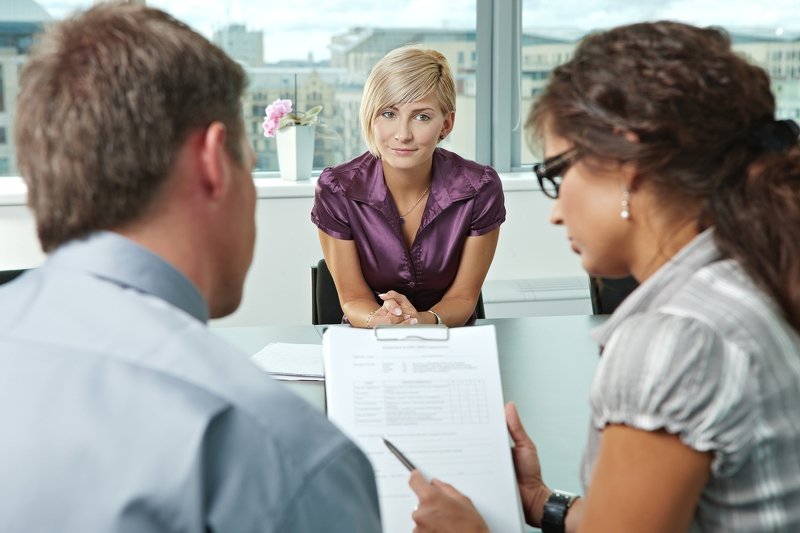 Raport: Młodzi nie doceniają kompetencji miękkich. Ekspertka: I dobrze, pracodawca chce konkretów