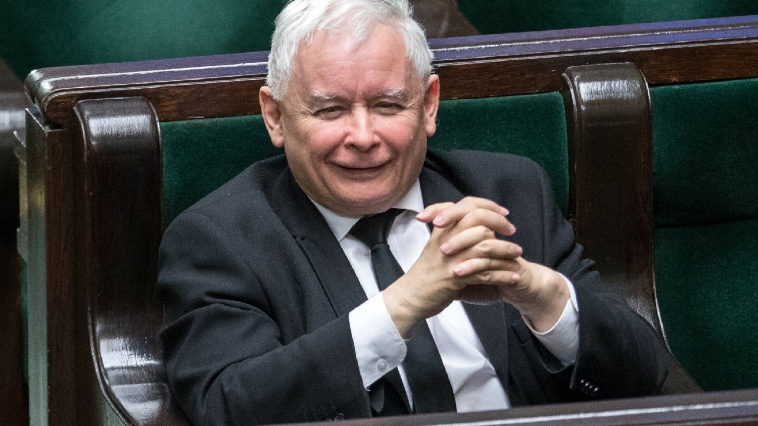 Sondaż CBOS. Kaczyńskiego i Tuska dzieli ogromna przepaść.