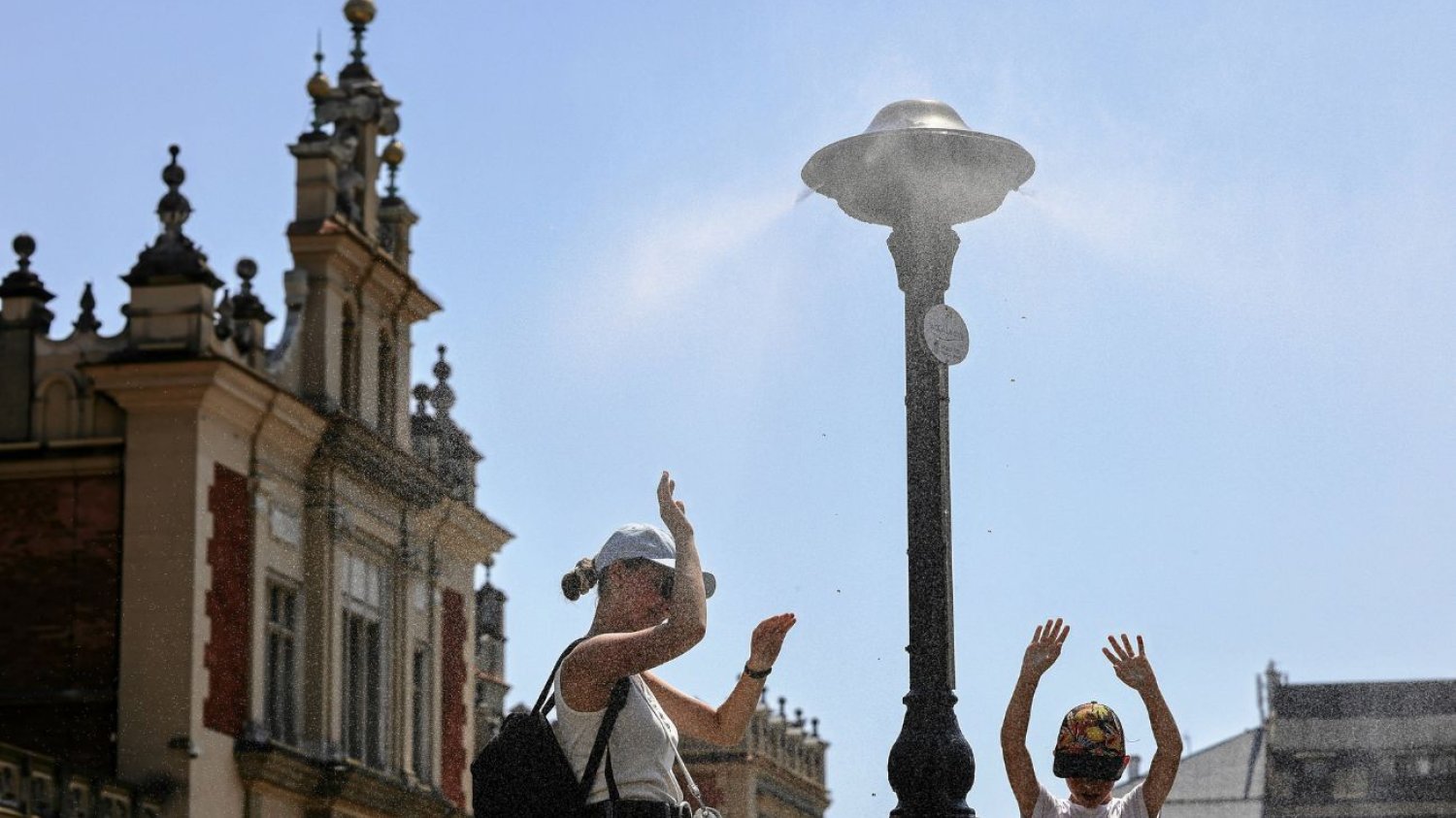 Jest już nowa prognoza długoterminowa. To stanie się z pogodą w sierpniu. Pogoda na sierpień 2025. Tak prezentuje się prognoza długoterminowa.