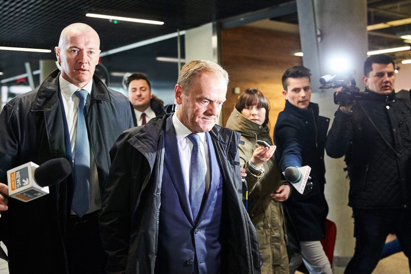 Donald Tusk odnotował internetową "aktywność" nowej konsul.