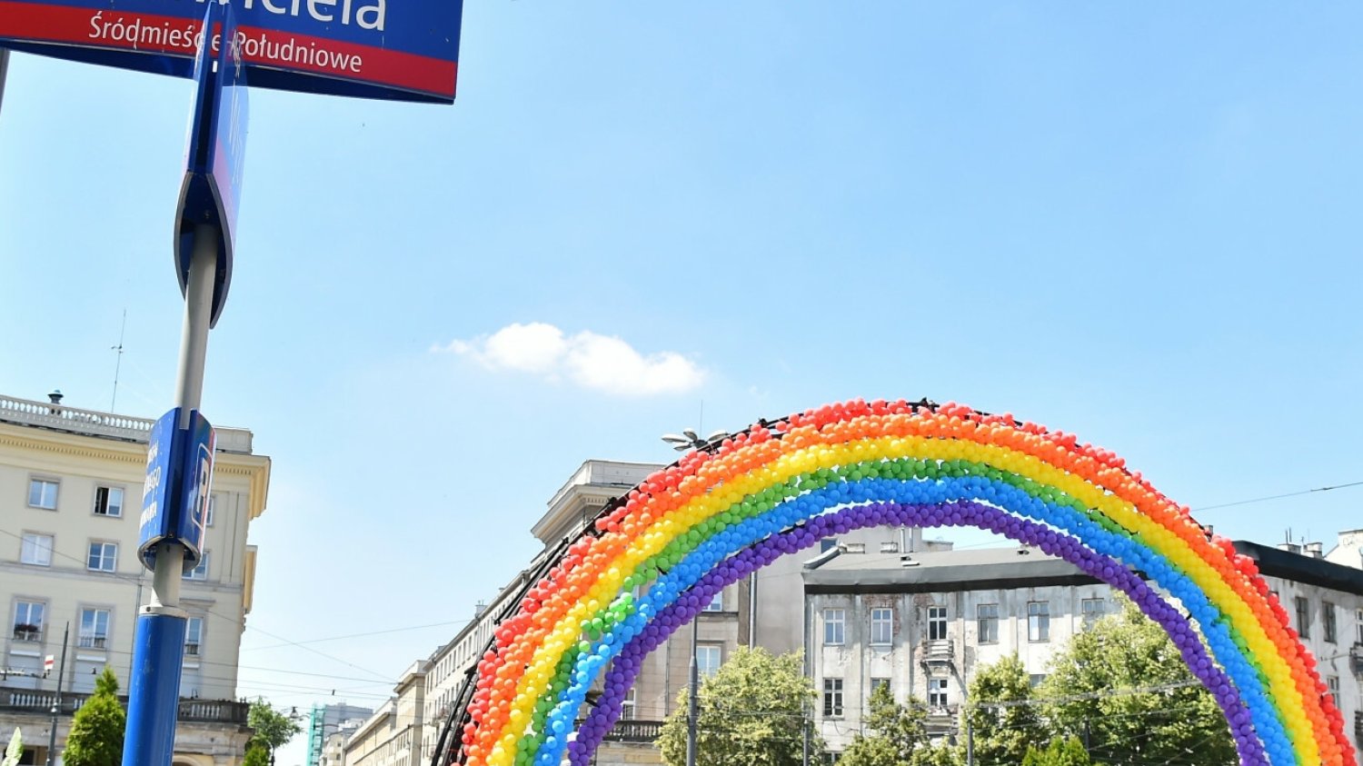 Czy tęcza wróci na mapę Warszawy? Jest ważnym symbolem dla Warszawiaków, zwłaszcza osób z LGBT+