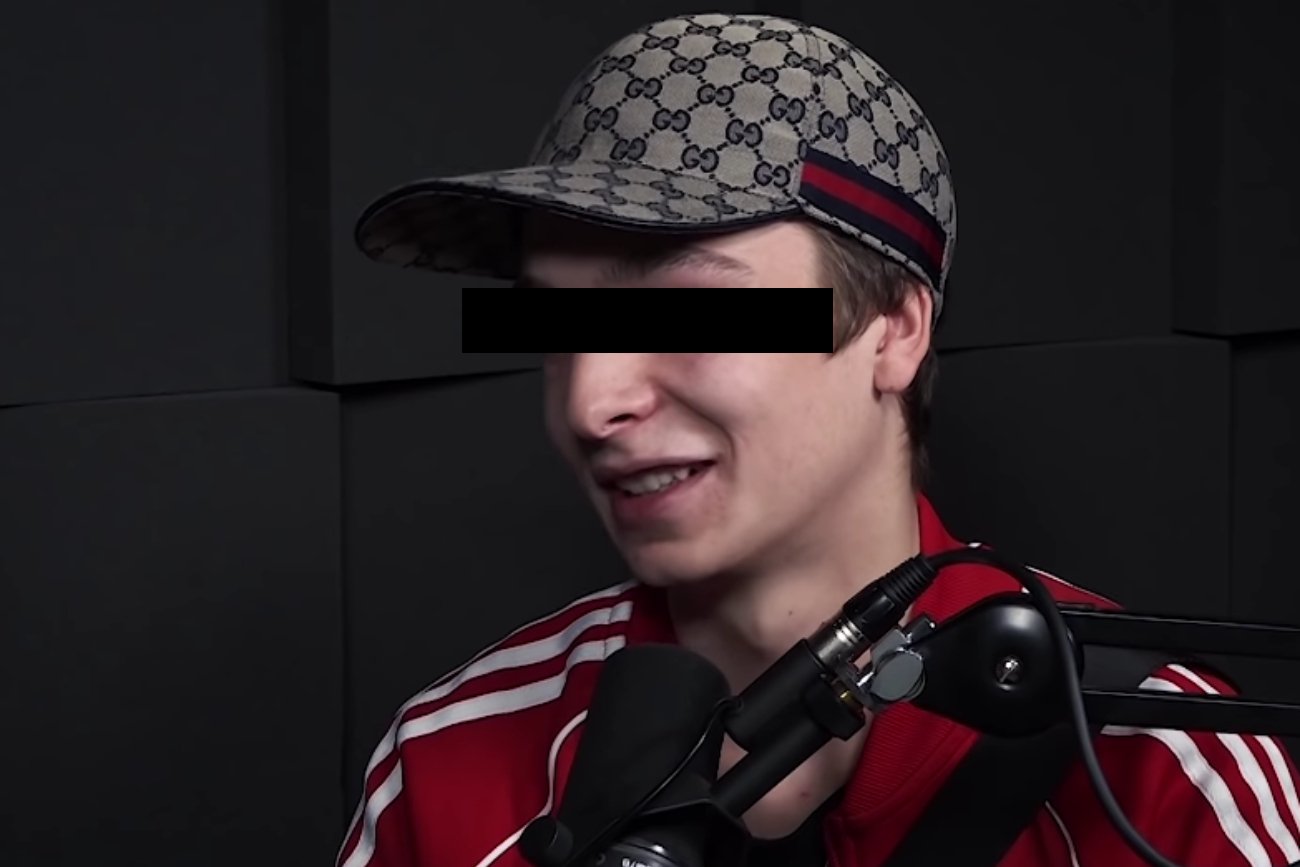 Decyzja ws. młodszego brata Patryka Jakiego. Raper Filip J. został skazany