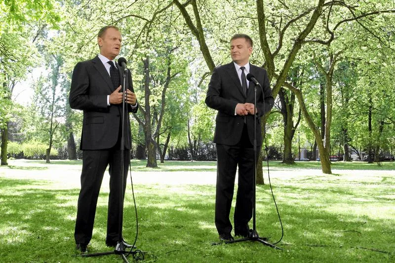 Donald Tusk i Bartosz Arłukowicz 10.05.2011